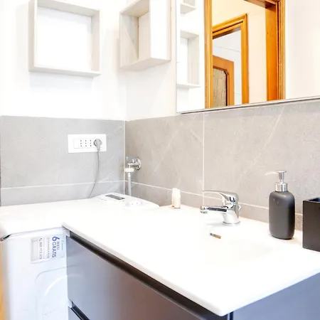 Apartament Bright In Sempione - Steps From Arco Della Pace